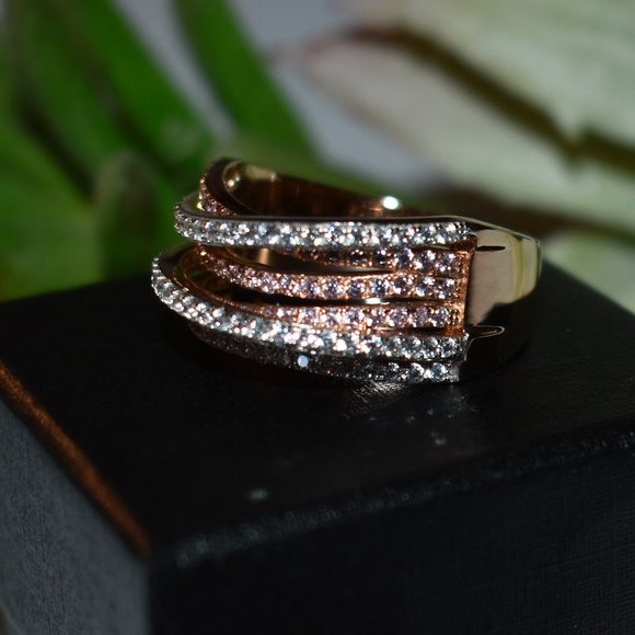 Victora Wieck Two Tone Ring, Size 10 - Picture 3 of 7